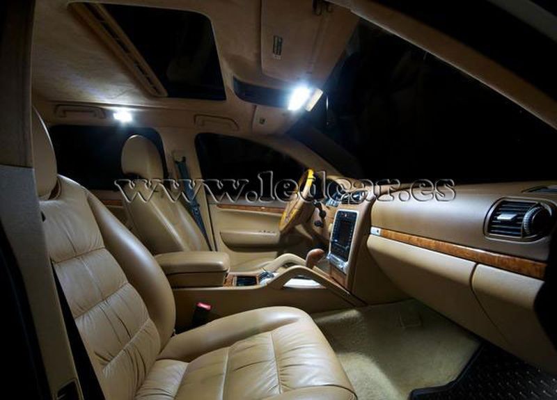 Luz interior de coche auto LED Bombilla LED T10 5050 COB - China Luz  interior, la luz LED